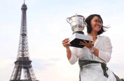 爱游戏-科维托娃新星挺进下一轮表现惊艳，巴塞罗那未来可期！的简单介绍