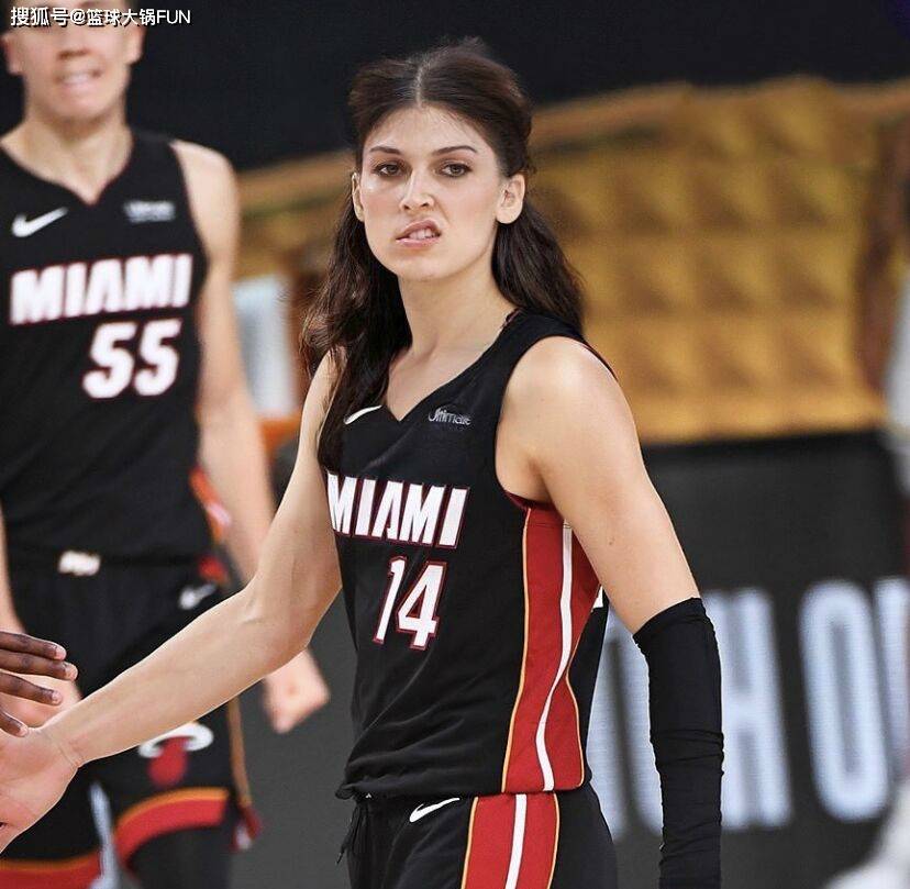 詹姆斯新星战术调整表现惊艳,西班牙队未来可期!的简单介绍 詹姆斯新星战术调整表现惊艳,西班牙队未来可期!的简单介绍